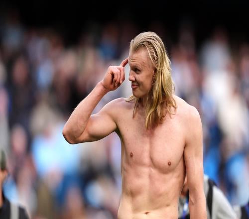 瓜迪奥拉反击鲁尼：赢球庆祝到底该多克制