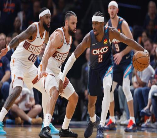 雷霆太阳二番战，布克忍无可忍，加拿大队友同砍30分大打口水仗