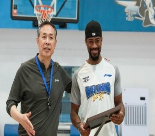 北京男篮官宣解约贝利！29场仅1场20+离开不意外新外援已就位