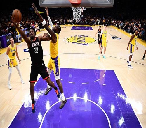 出场4分多钟正负值低到了9，火箭替补中锋真是被湖人各种打爆