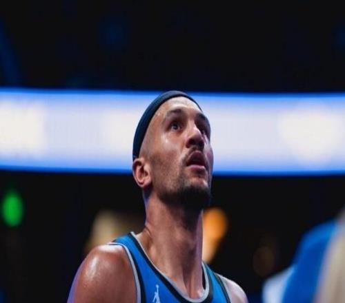 11扳平大比分！活塞第三节发力9883轻取魔术，坎宁安27+6+11