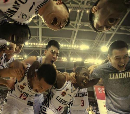 辽篮8年前创历史8年后跌出八强,广东宏远也没落了,四川跌入谷底