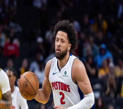 第三节轰出大比分：活塞守护主场成功系列赛11，结束耻辱11连败