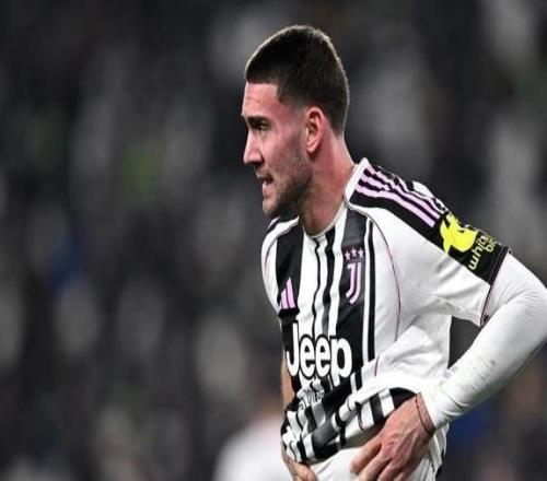 迪马：尤文正推进弗拉霍维奇续约，米兰和拜仁在关注动向