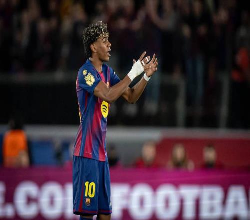 亚马尔赛季22球18助数据领跑巴萨！但现在谈超梅西完全是不懂球