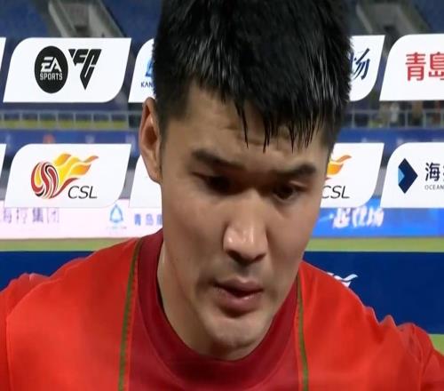 钟义浩：球队今天发挥不错，回去再总结射门不足的问题