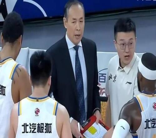 CBA季后赛赛制悄然调整，北京进行外援更换，广东放弃外援出炉