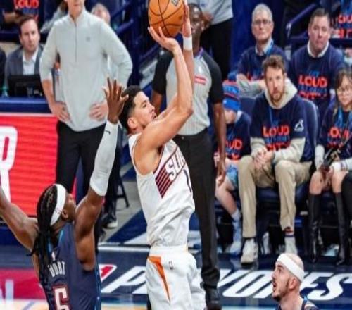 布克：我生涯从没点名喷过裁判，但今晚的裁判会把NBA变成WWE