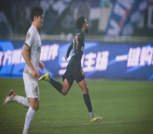 对海港已6连败，武汉三镇明晚继续破魔咒