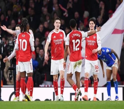 伯恩利“帮”了阿森纳一把，争冠悬念又回来了