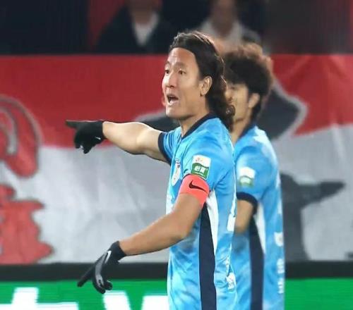 大连队别飘！徐新PK廖锦涛，邓涵文冲击小毛，乔迪检验李国旭成色