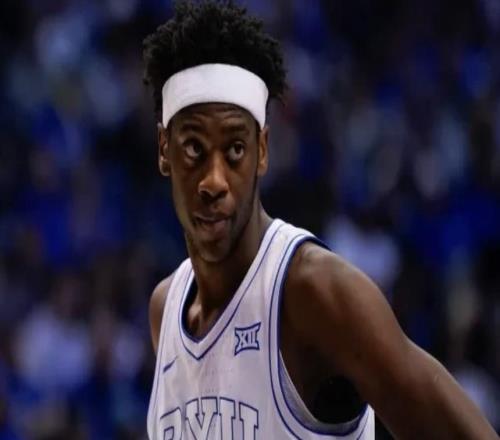 Shams：状元头号热门AJ迪班萨宣布参加2026年NBA选秀