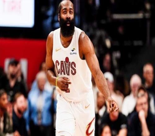 骑士比输球还糟糕的是：一人全场8次失误，季后赛的哈登回来了