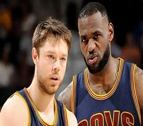 詹姆斯吼他“滚蛋”，他却送老詹红酒写长文感恩，两件震惊篮球圈
