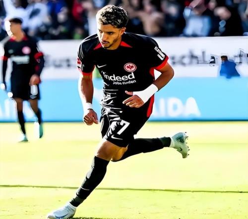 喜讯！成都蓉城还有一条重量级大鱼还未亮相，本赛季刚跟球队续约