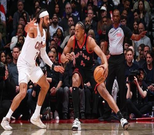 十年了终于赢了，猛龙终结季后赛对骑士12连败，上次赢球为2016年