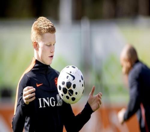 斯米特：如果巴萨邀请我谈判，我完全愿意并且正好有时间