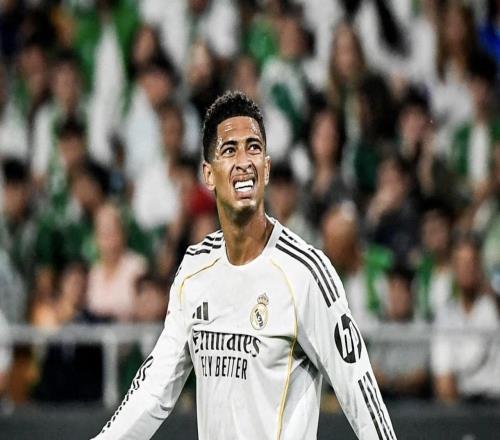 足坛一夜动态：皇马11遭绝平！炮轰裁判森林50那不勒斯40