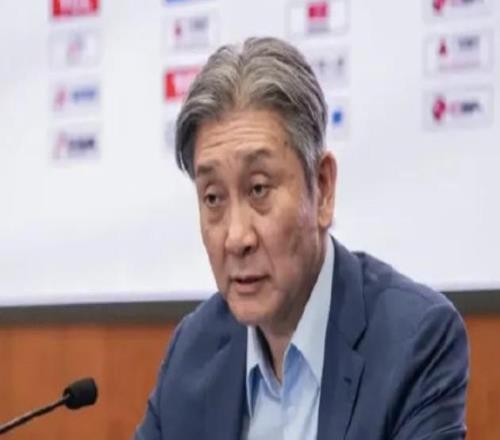 郑永刚：球员们拧成一股绳无私奉献，团结是球队最宝贵的财富