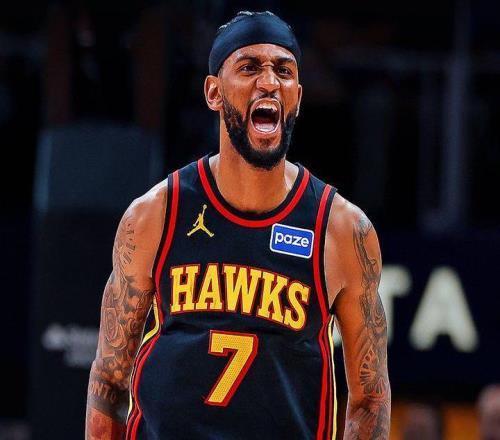 官方：亚历山大沃克当选年度进步最快球员老鹰球员连续两年获奖