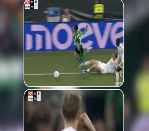 安东尼要求给赫伊森红牌，赫伊森随即做了一个哭泣的手势