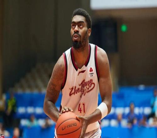 【CBA联赛】第四十二轮常规赛收官！浙江稠州金租10481胜四川丰谷酒业！