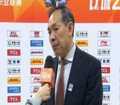 许利民：威廉姆斯打得很好，无私的球风会在季后赛给球队巨大帮助