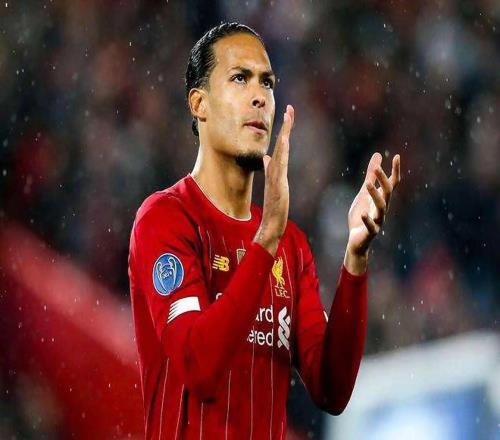 夏窗引援迫在眉睫！利物浦9000万欧豪购铁卫，曼联成最大竞争对手