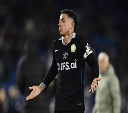 切尔西举棋不定，他是曼城新目标