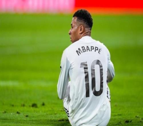 姆巴佩受伤金靴不保巴萨有望国家德比加冕