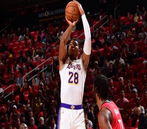 进攻效率还算比较稳定，湖人会给锋线大将提供更多球权支持吗