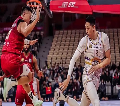 内讧后逆袭！贺希宁斩CBAMVP，沈梓捷一句“回防了”解恩怨