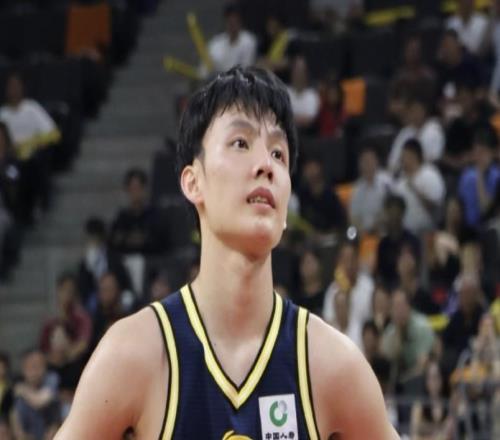 主场失利，徐杰：广州队打得也没有很出色，我们肯定能打回主场