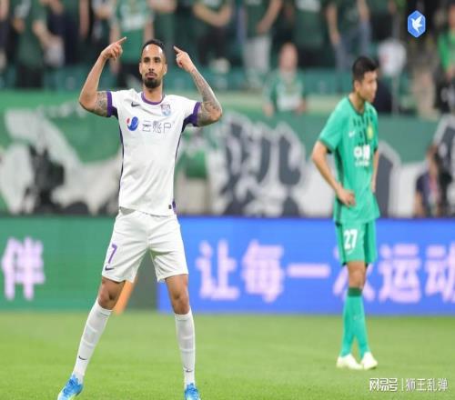比惨式输球！国安泰山联袂制造中超闹剧，主帅下课竞速成无奈看点