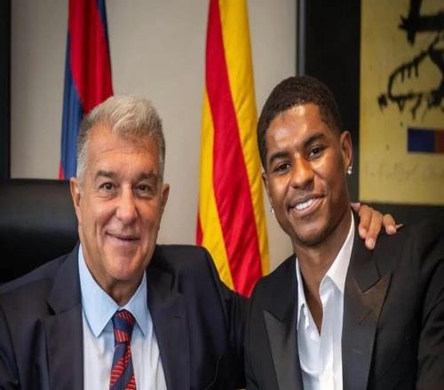 明年曼联能夺得欧冠冠军卡里克回应记者：曼联拒绝降低拉什福德的买断费用，巴萨仍在权衡最佳选择