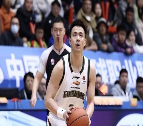 山东男篮不敌辽篮开启季后赛一轮游模式，邱彪已对球队失去掌控