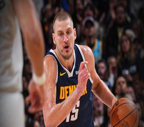 约基奇27+12+16，掘金扳成23！森林狼全队25次失误，兰德尔27+9