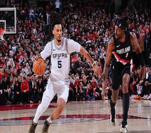 能得分能组织能防守，马刺后场新星甚至连外线投篮稳定性也提升了