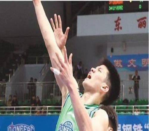 天津男篮后场核心入选最佳阵容