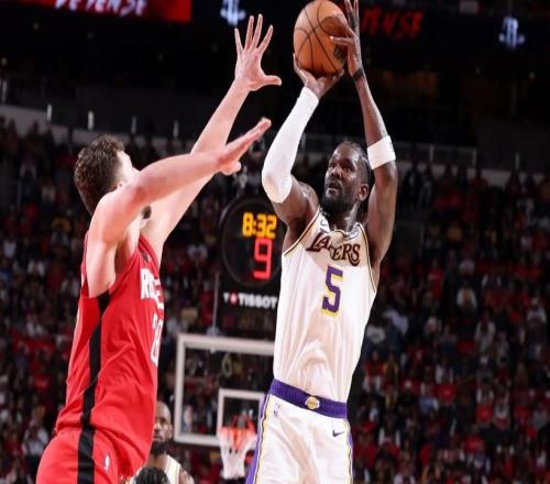 高效打出大号两双数据，湖人先发中锋的个人能力其实相当不错