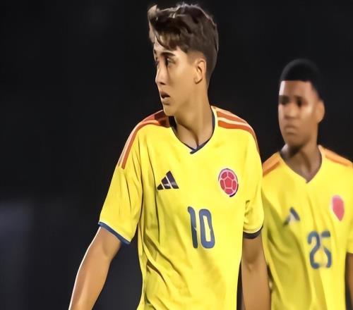 哥伦比亚游出一条大鱼，不用花钱，中场神童，7豪门纷纷出手抢人