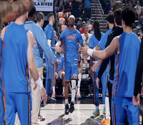 强势，雷霆连续三年季后赛首轮横扫对手晋级