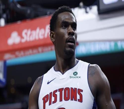 爆大冷！东部第一陷入绝境：全场狂欢庆祝，两大核心彻底迷失