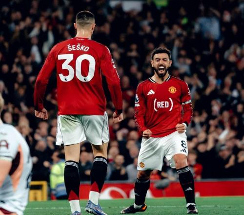 21！B费追平C罗，胖虎宝刀不老，曼联稳居前三，即将重返欧冠