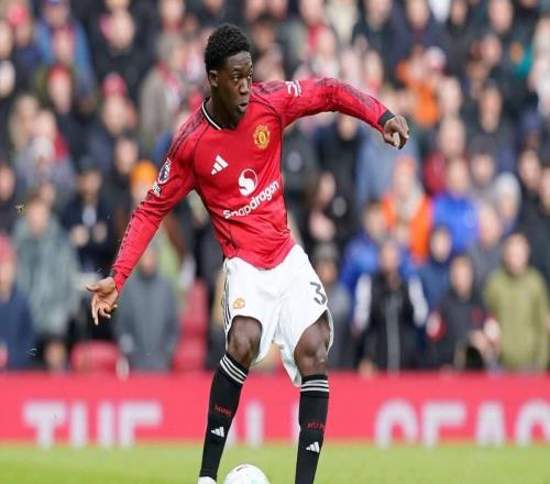 近12场11次首发，梅努：我感到了卡里克给我的信心