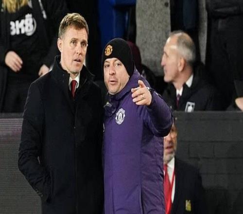 邮报：进曼联一线队教练组后，宾尼恩仍奔波各地看青年队比赛