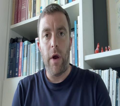 罗马诺：卡马文加决心留在皇马，他愿意为球队位置全力竞争