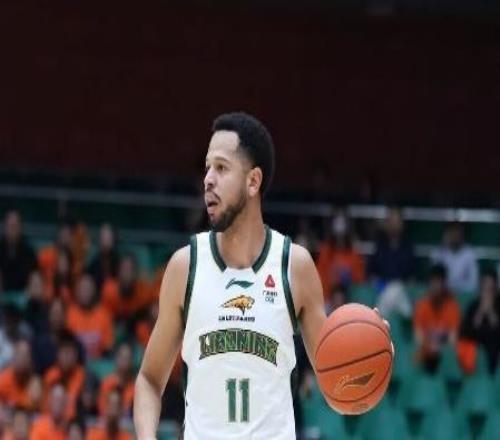 辽宁男篮今日动态更新！赵继伟掌控全场，莫兰德内线大闸，付豪手帝功不可没