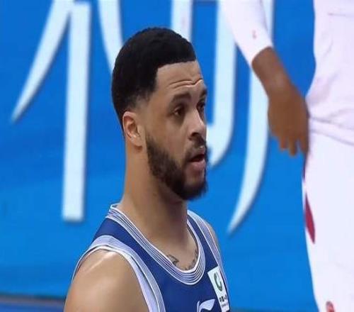 青岛男篮逆转失败，王奕博致命失误，米奇空砍30+22山西有惊无险