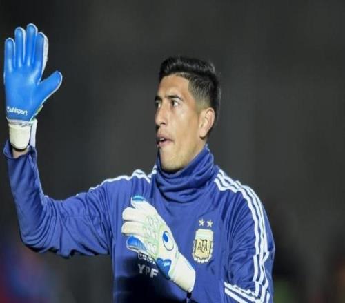 世体：萨拉戈萨拳击门将曾接近加盟巴萨，因转会费分歧告吹